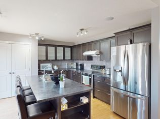 965 Reunion Gtwy NW, Airdrie, AB T4B0G8