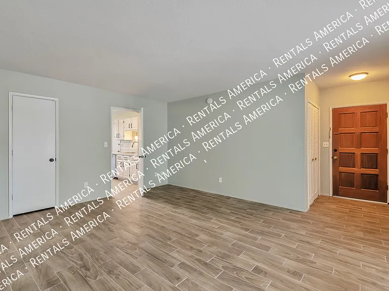 644 N Richey Blvd — Photo 5
