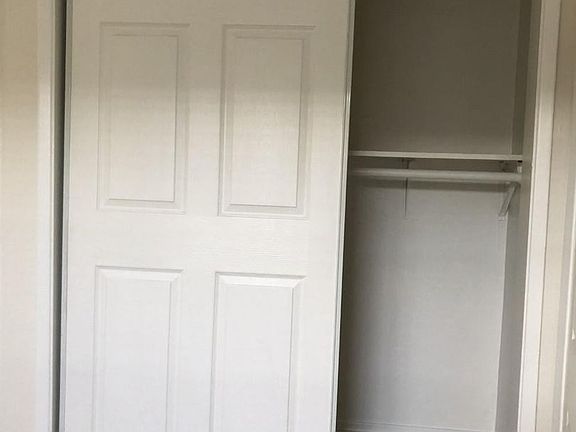 5th image of 2131 F Ave #2139