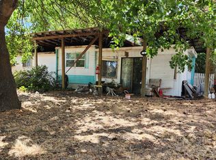 365 NW 4th St, Dufur, OR 97021