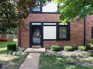 1059 Pinegate Dr, Saint Louis, MO