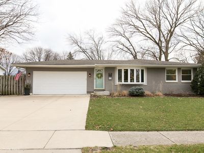 1515 Jewel Ave, St Charles, IL, 60174