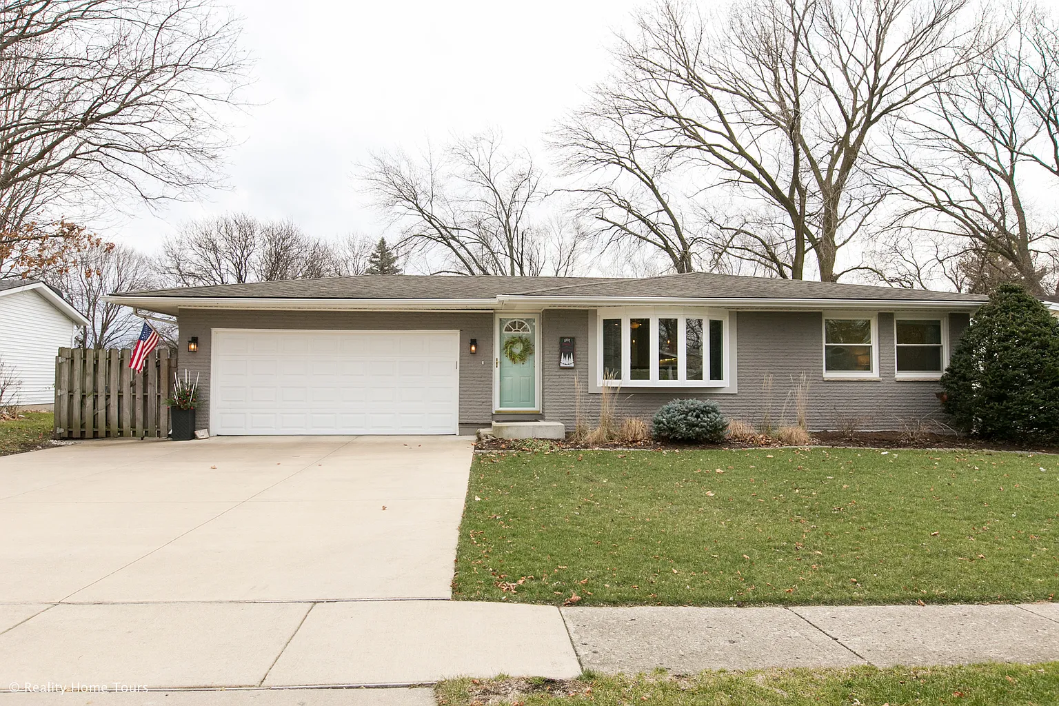 1515 Jewel Ave photo 1