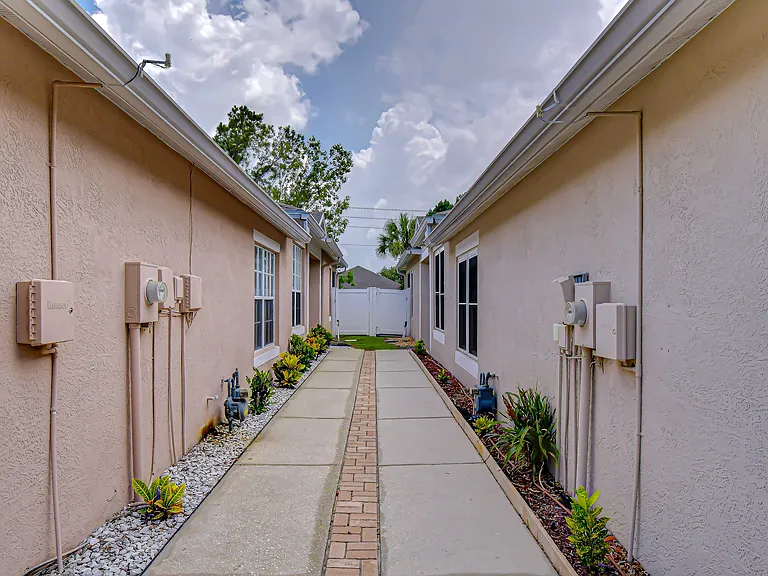 31501 Shaker Cir — Photo 4