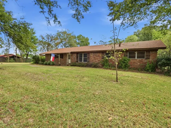 2705 Buchanan Loop Rd, Texarkana, TX 75501