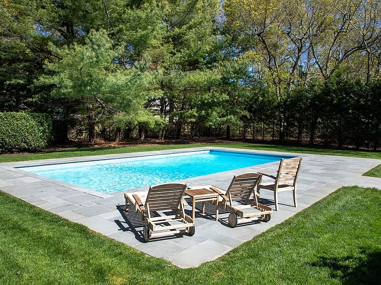 5 Tamarack Ln — Photo 4