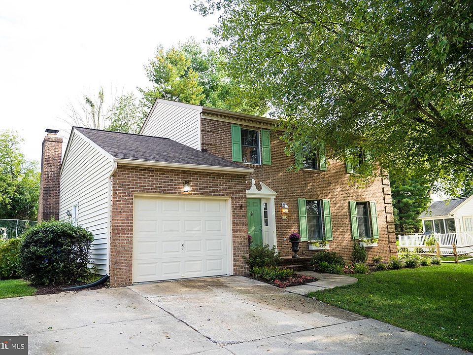 1st image of 707 Paige Cir