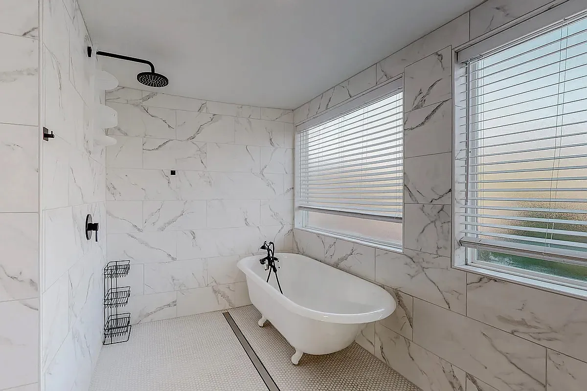 2 bed, 1000 sqft, $2,600 — Photo 3