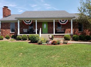 1762 Hidden Place Dr, Georgetown, IN 47122