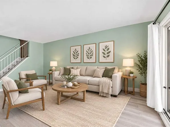 208 E Grier Ter NE #1, Calgary, AB T2K 5Y7