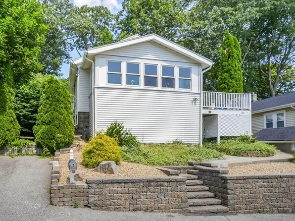 142 Beechwood Rd, Braintree, MA 02184