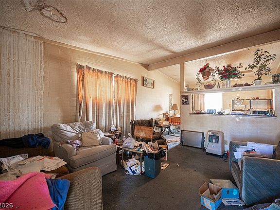 4th image of 212 N Minnesota St