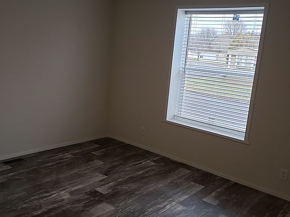 3rd image of 4359 Dogwood Blvd #492