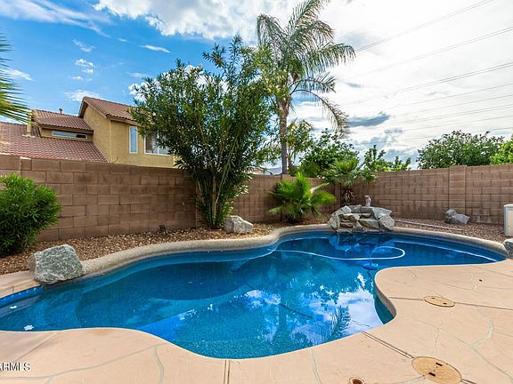 4th image of 3211 E Oraibi Dr