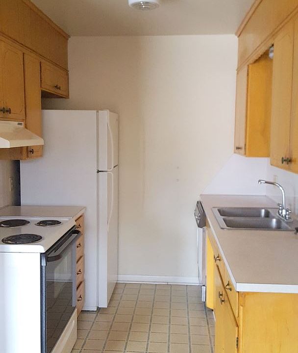 2nd image of 2600 S 56th St APT 1