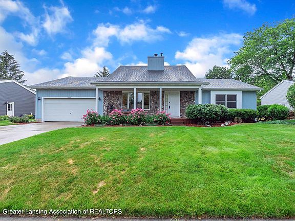 5th image of 1044 Camden Dr