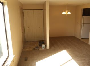 216 Moore Rd, Avon Lake, OH 44012