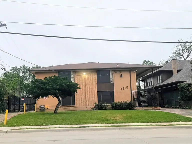 4810 Gaston Ave — Photo 13