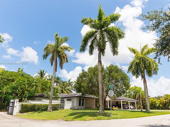 3rd image of 6805 SW 82nd Ct