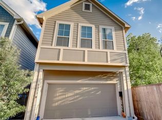 5333 Larkin St #B, Houston, TX 77007