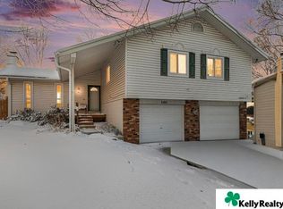 6386 S 139th Avenue Cir, Omaha, NE 68137