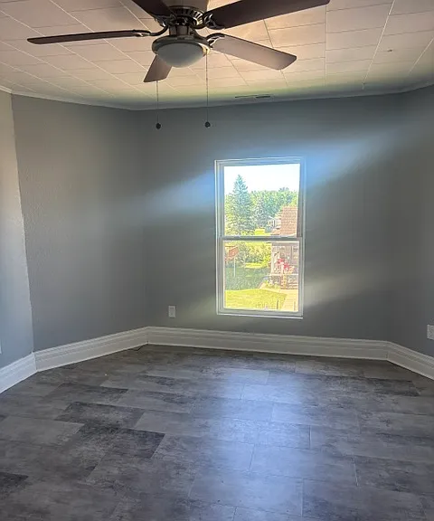 623 Melrose Ct — Photo 7