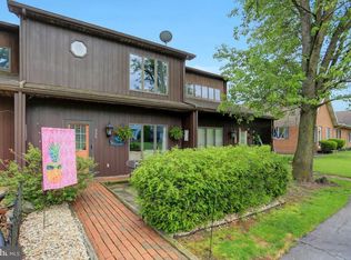 339 Stonegate Ct, Chambersburg, PA 17201