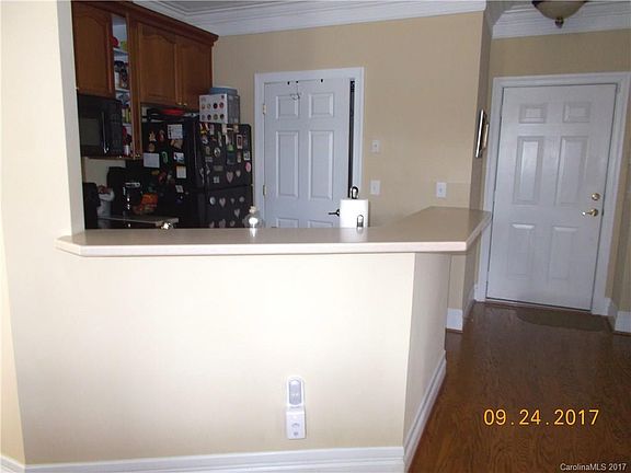 3rd image of 3110 Walnut Park Dr Unit 8