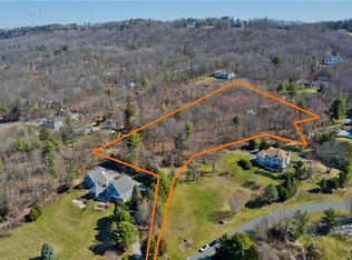 20 Stonefield Rd, Avon, CT 06001