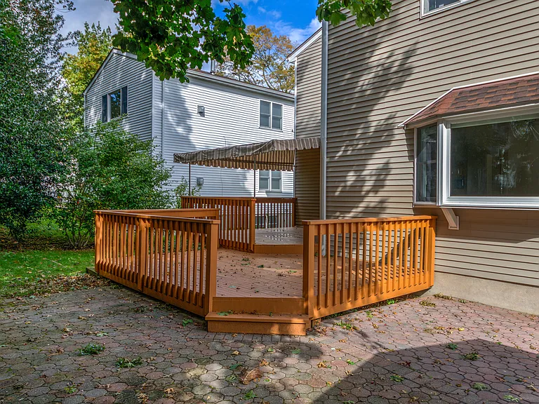 8 Davenport St #1 — Photo 16