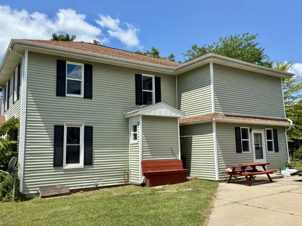 303 E Woodworth St, Bad Axe, MI 48413