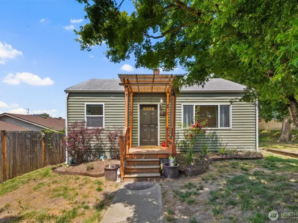 2033 Wright Avenue E, Tacoma, WA 98404