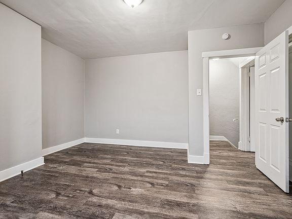 5th image of 101-103 E Agnew Ave