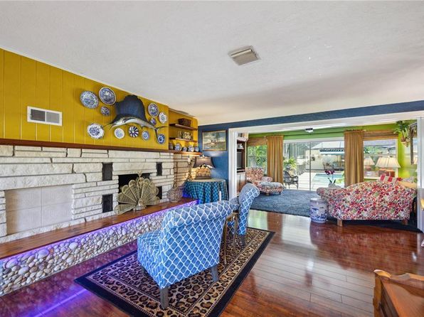 610 Poinsettia Rd, Nokomis, FL 34275