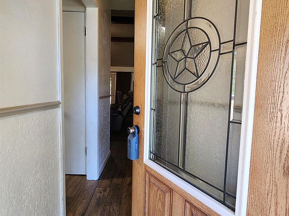 4th image of 304 Hillcreek Dr