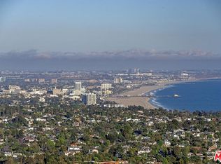 1060 Vista Grande Dr, Pacific Palisades, CA 90272