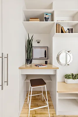 Sold by Compass | media 21