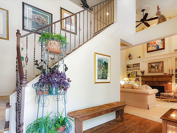 4th image of 5239 Hedgewyck Ct