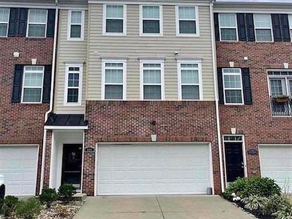 3rd image of 409 Saint Andrews Dr