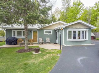 W10655 Parkway Ln, Elcho, WI 54428