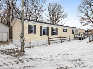 764 Long Lake Rd, Fenwick, MI 48834