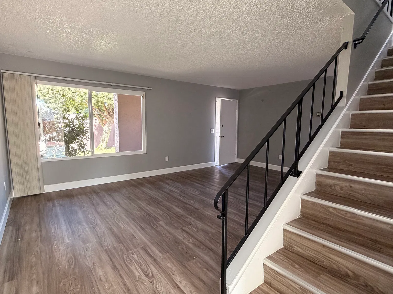 1585 Mendocino Dr — Photo 3