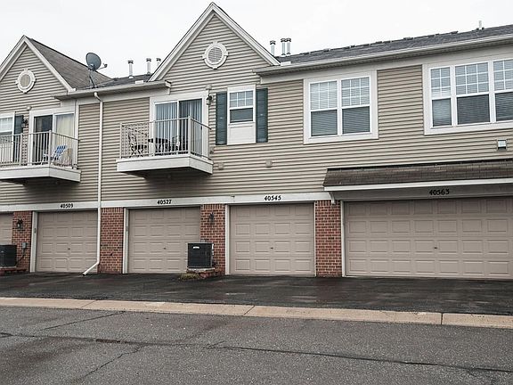 4th image of 40545 Blythefield Ln #230