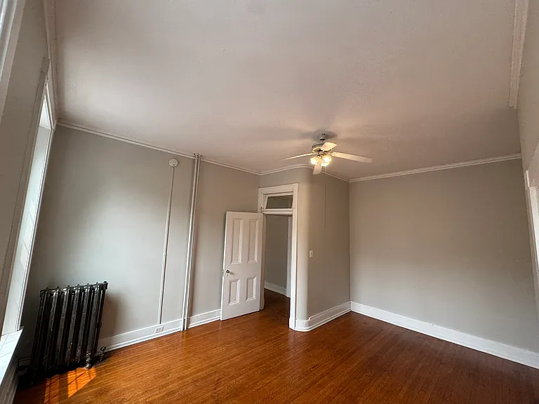 211 E King St #2 — Photo 17