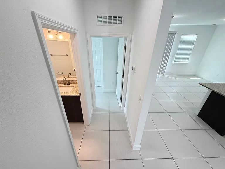 2481 San Filippo Dr SE — Photo 30