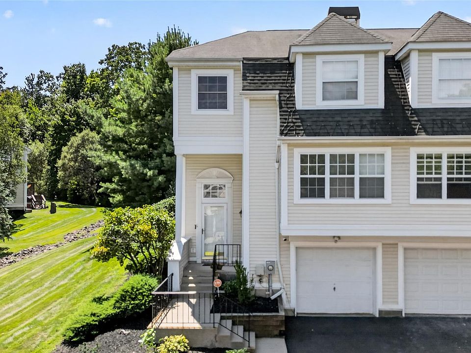 1st image of 115 Delafield Lane