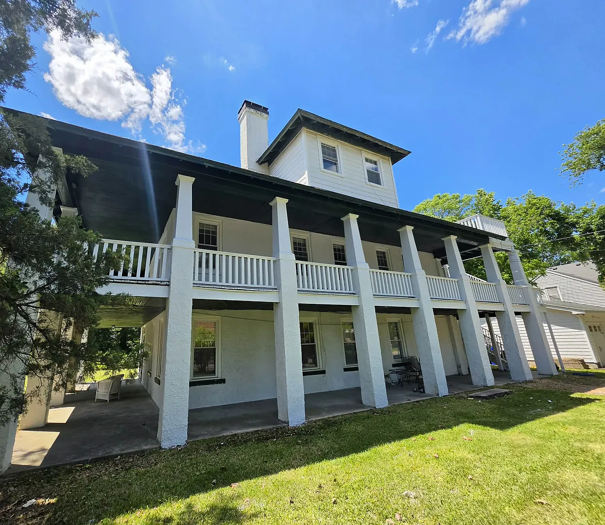 Spacious 1 Bedroom Apartment in Euwanee Park — Photo 1