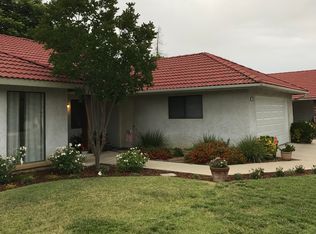 2555 Barstow Ave, Clovis, CA 93611