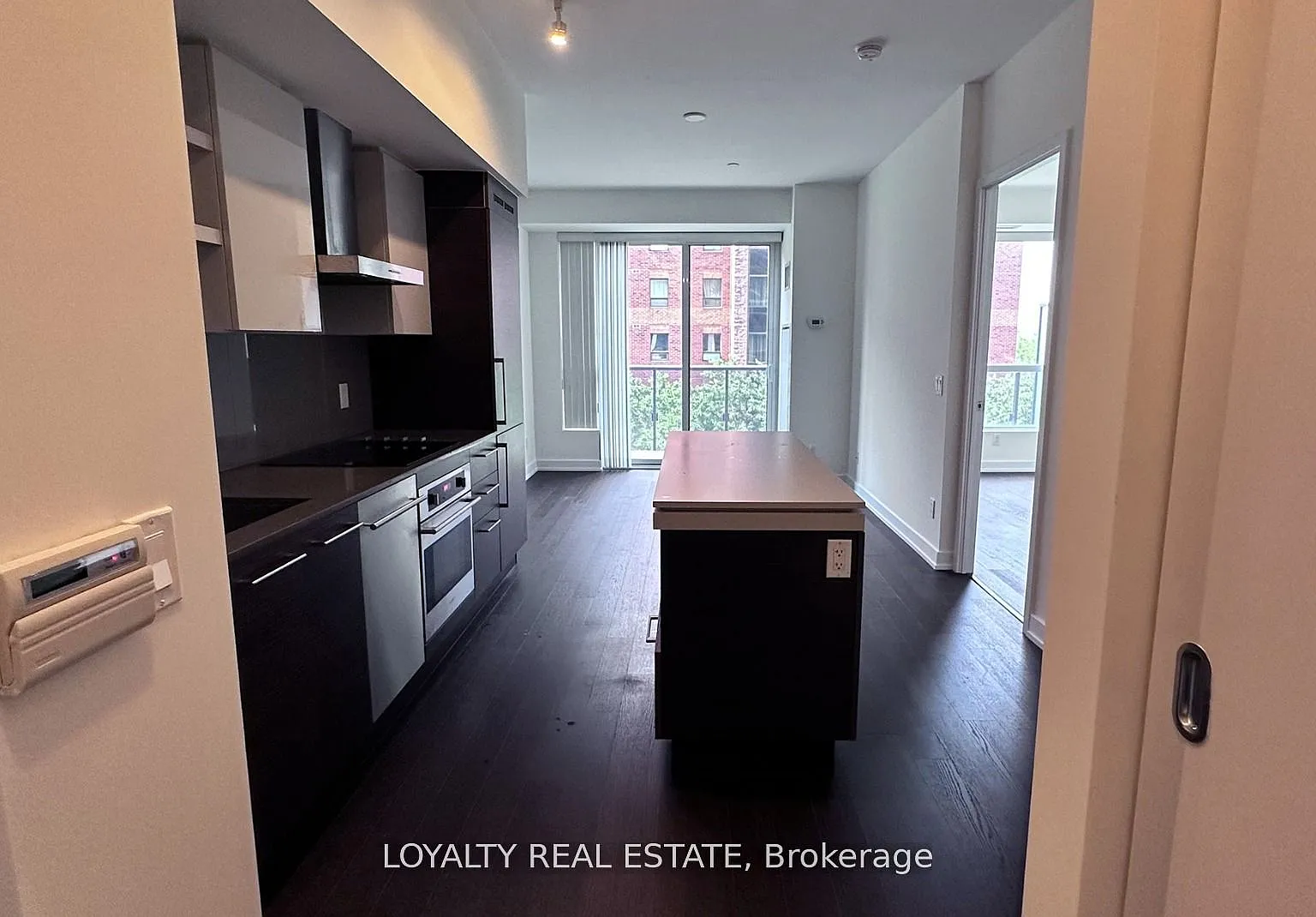 1 bed, $2,300 — Photo 4