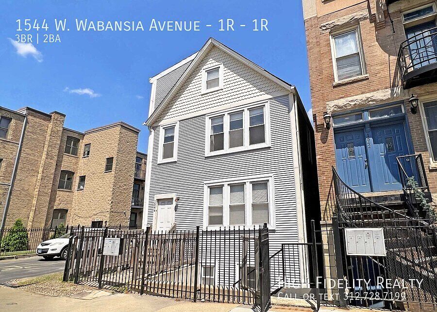 1st image of 1544 W Wabansia Ave APT 1R